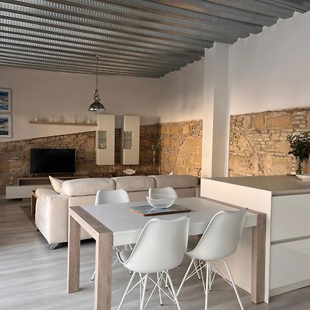 Casa Nuna Modern Loft With Private Garden Terrace Jerez de la Frontera Exteriör bild